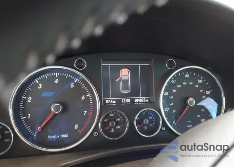 2005 Volkswagen Touareg V8 z USA, uszkodzony, nr VIN WVGMM77L65D008503